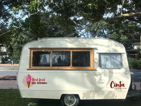 Cinta Caravan